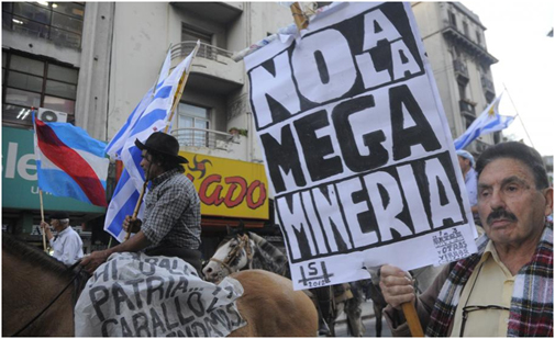 URUGUAY: MARCHE POUR LA TERRE ET L'EAU